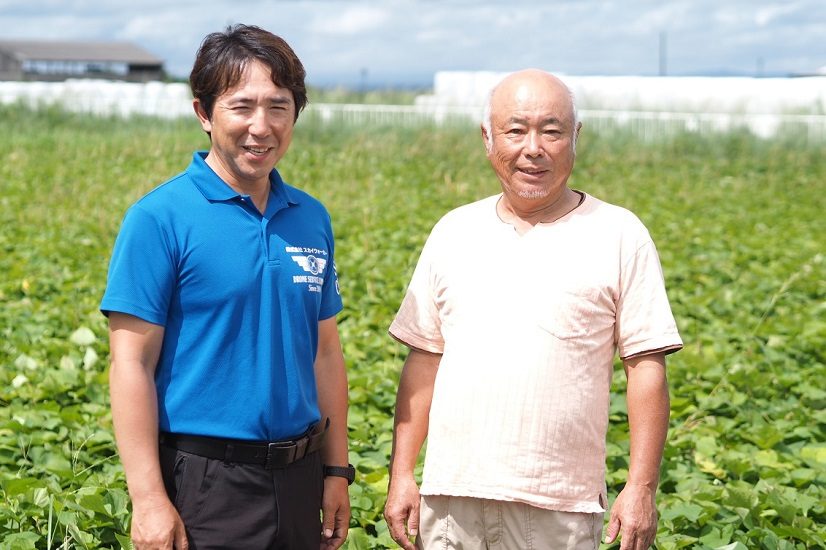 株式会社スカイウォーカー 代表取締役の大工龍也さん（左）と上水農園の上水広志さん